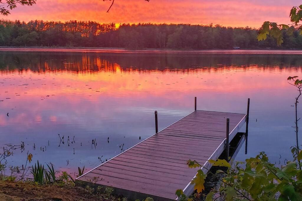 Fall Getaway Resort-3 King Suites, Dog-Friendly Seeley エクステリア 写真