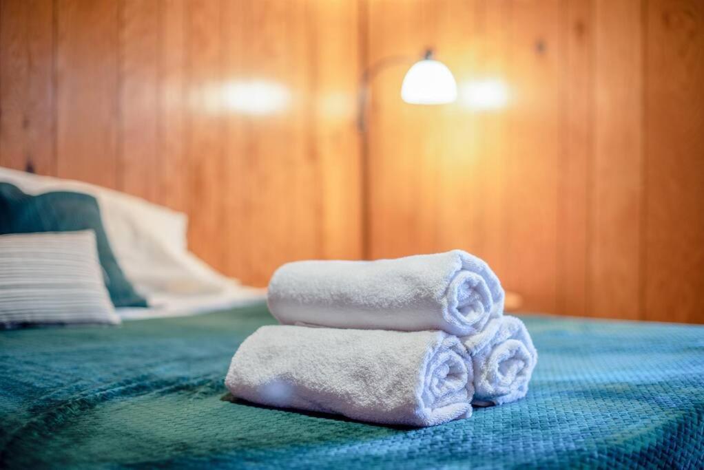 Fall Getaway Resort-3 King Suites, Dog-Friendly Seeley エクステリア 写真